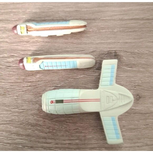 Vintage Star Trek Furuta #13 USS Enterprise NCC-1701-C Vehicle Model/Stand 1/144 - Picture 3 of 11